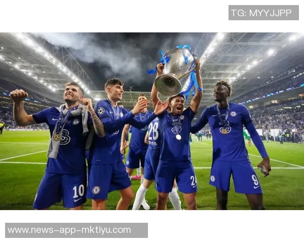 菲尔琼斯认为切尔西需再引进一两名球员才能争夺冠军