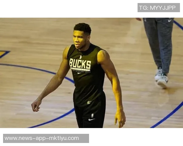 字母哥开季前四场创历史纪录140分50板25助攻成首人