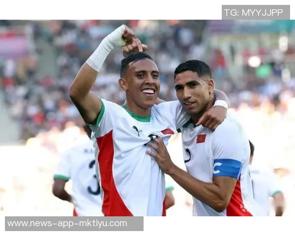 阿什拉夫回应球迷嘘声呼吁支持称夺非洲杯需团结力量 阿什拉夫回应球迷嘘声呼吁支持称夺非洲杯需团结力量